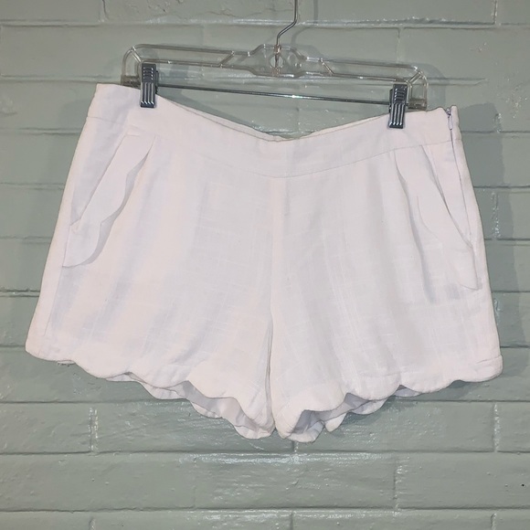 Size 6 Cynthia Rowley Scalloped White Linen Dress Shorts - Picture 1 of 5